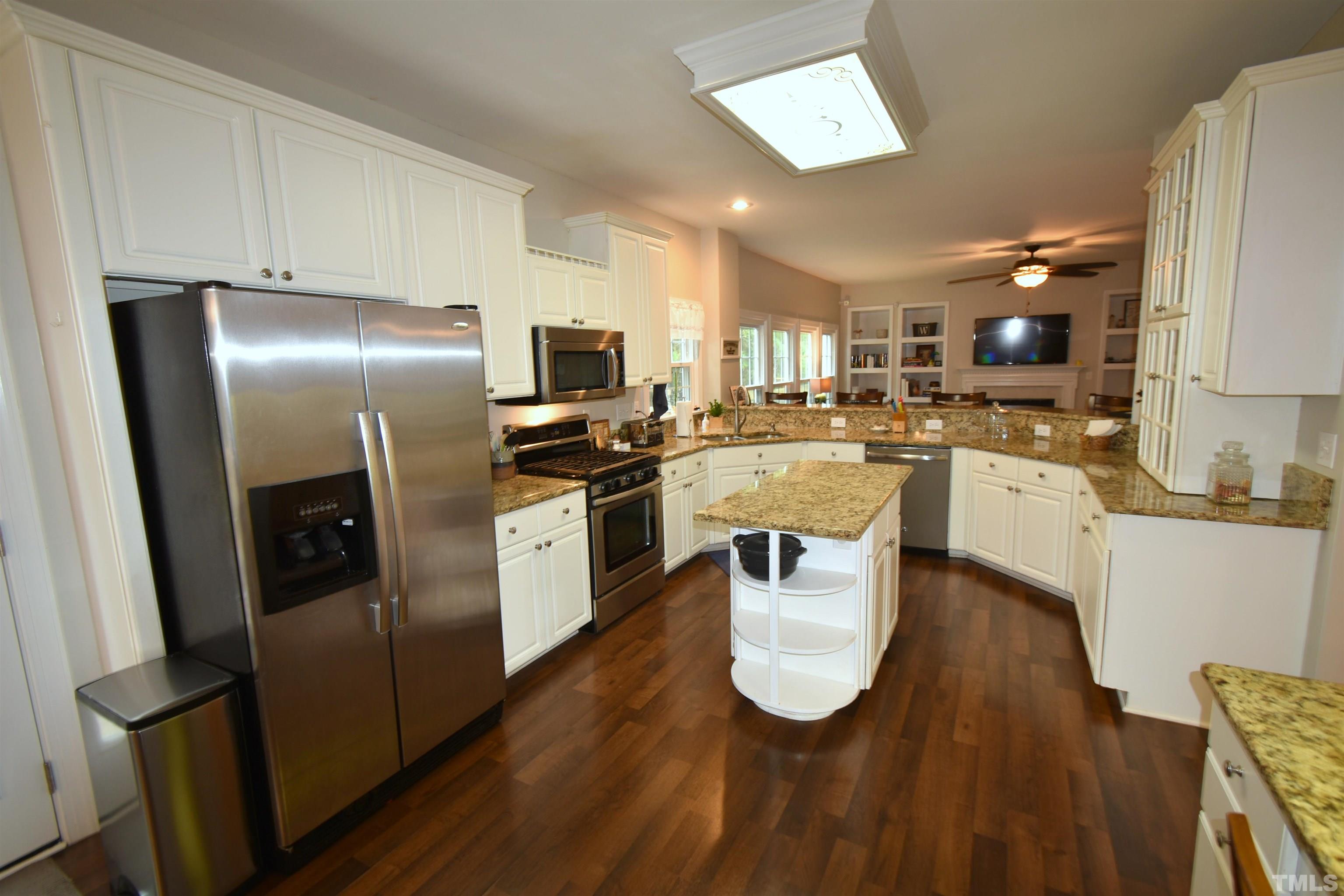 9109 Breeland Way Raleigh, NC 27613 - Photo 12 of 30