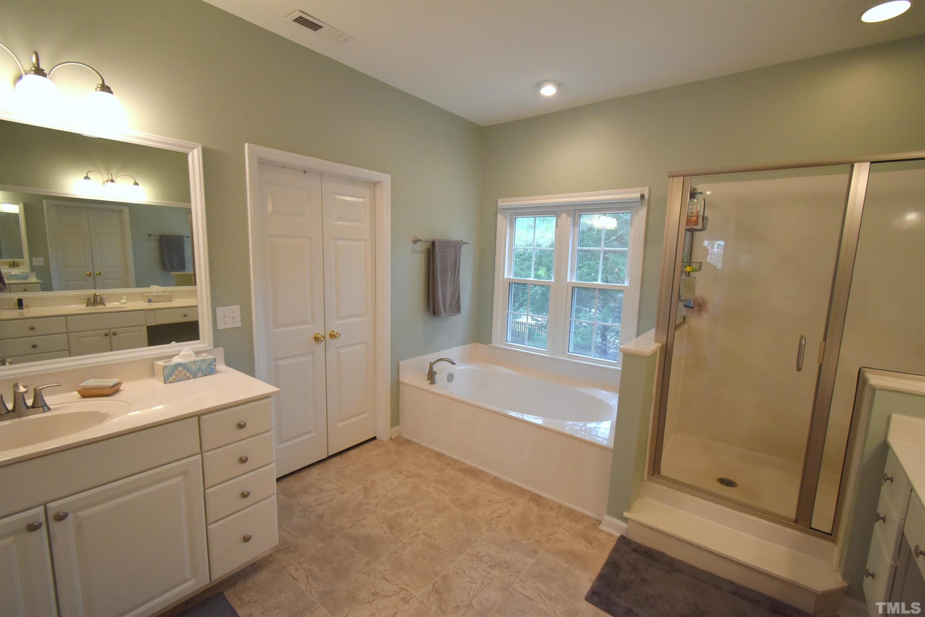 9109 Breeland Way Raleigh, NC 27613 - Photo 20 of 30