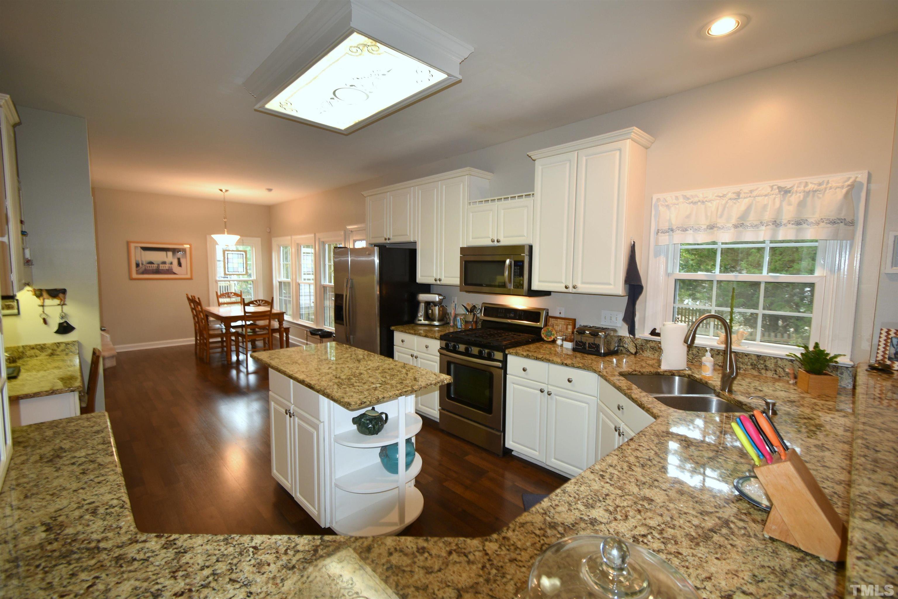9109 Breeland Way Raleigh, NC 27613 - Photo 10 of 30
