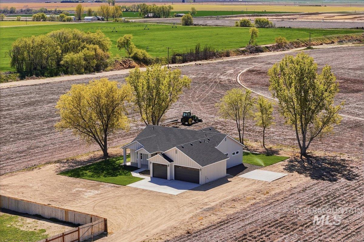 29343 Dixie Road Parma, ID 83660 - Photo 11 of 35 Overview of rural landscape