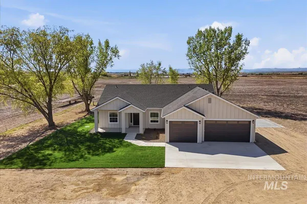 $595,000 | 29343 Dixie Road, Parma, ID 83660