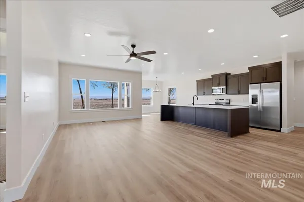 $595,000 | 29343 Dixie Road, Parma, ID 83660