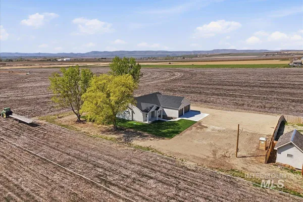 $595,000 | 29343 Dixie Road, Parma, ID 83660