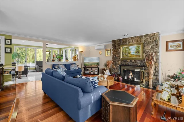 $549,999 | 71 Brookedge Drive, Amherst, NY 14221