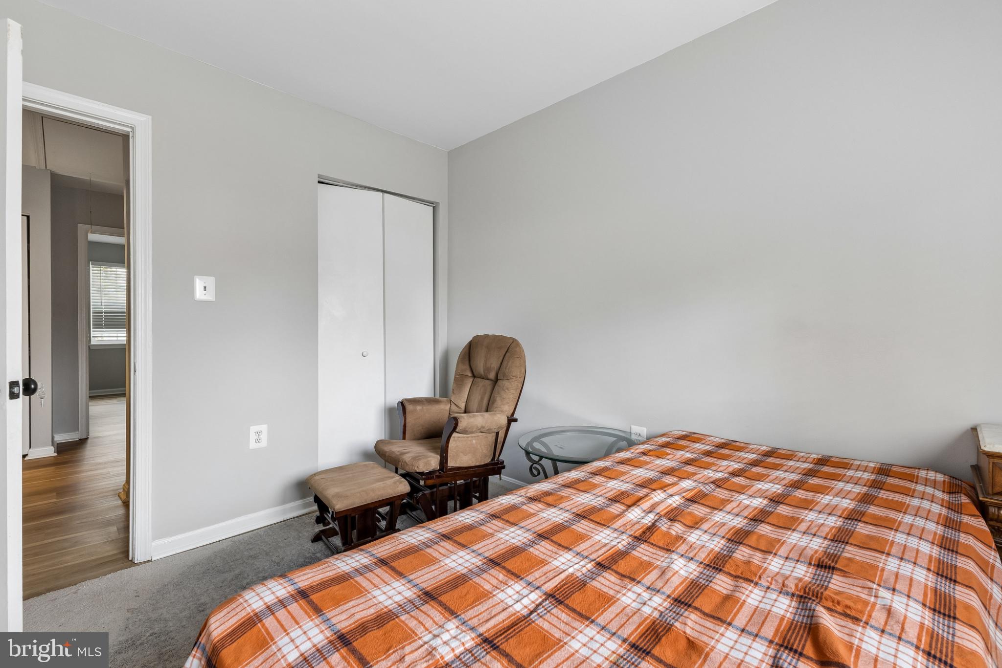 7974 Community Drive Manassas, VA 20109 - Photo 18 of 27 Cozy retreat with warm tones.