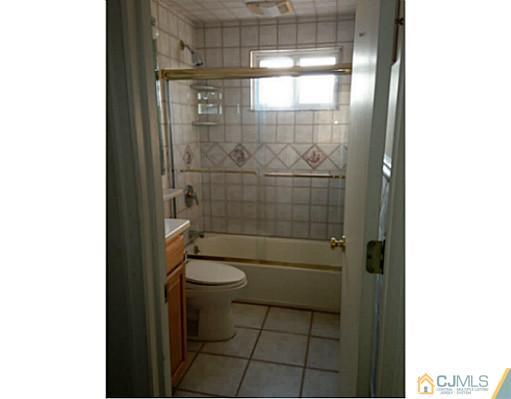 45 Partch Place Edison, NJ 08817 - Photo 5 of 17 Gallery Image 5