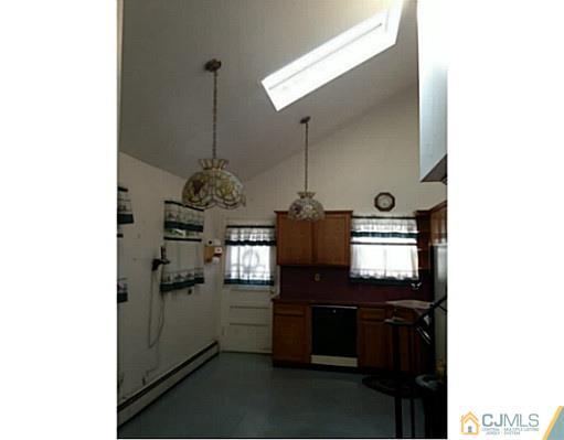 45 Partch Place Edison, NJ 08817 - Photo 9 of 17 Gallery Image 9