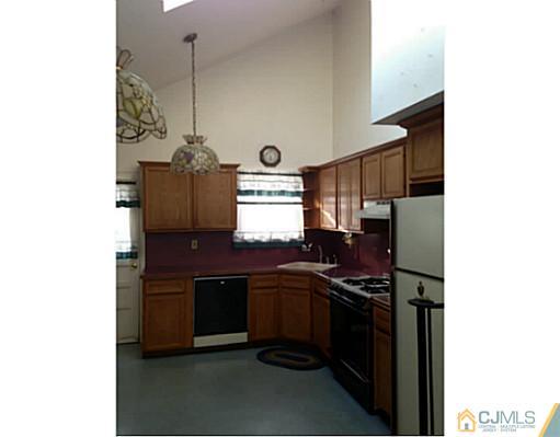 45 Partch Place Edison, NJ 08817 - Photo 10 of 17 Gallery Image 10