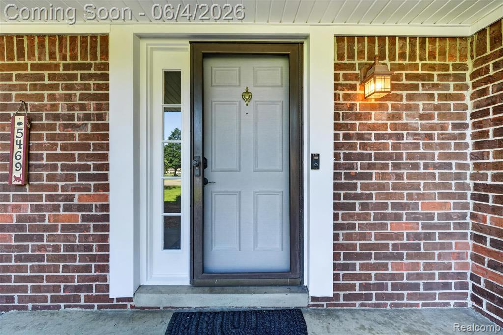 5469 Pheasant Run Road Clarkston, MI 48346 - Photo 4 of 36