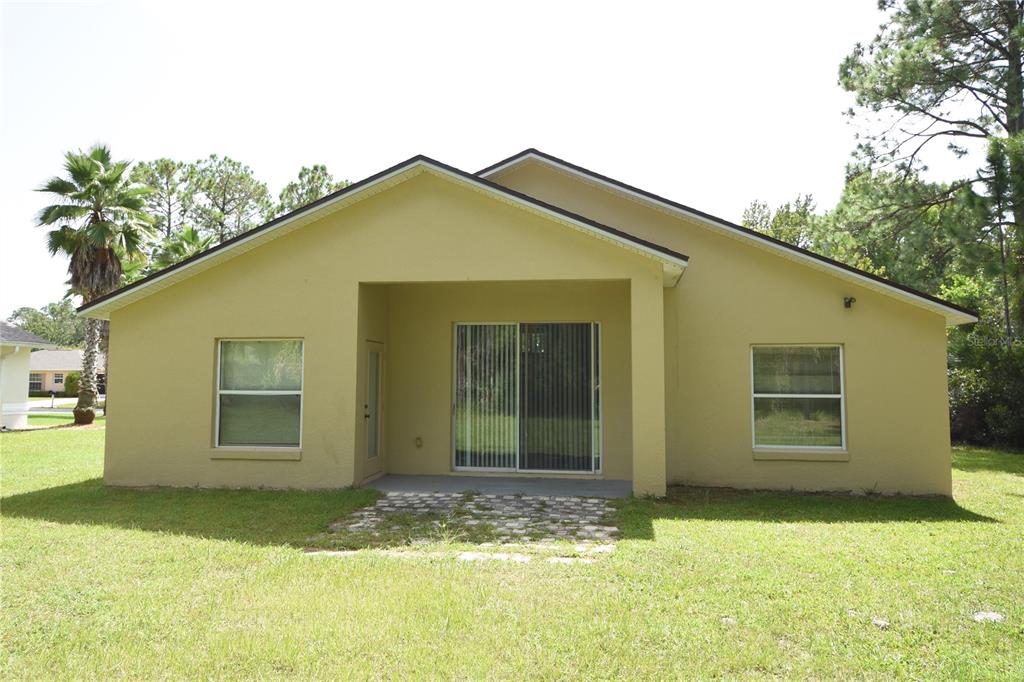 5 Rambling Lane Palm Coast, FL 32164 - Photo 2 of 28