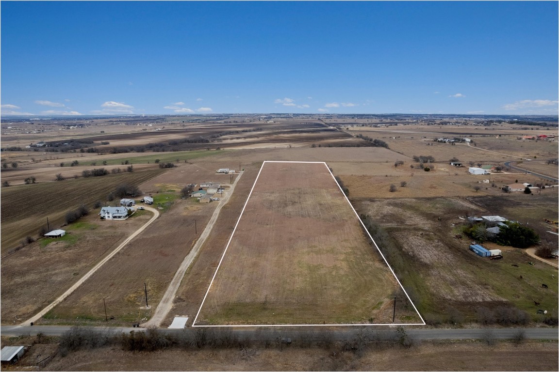365 County Road 153 Georgetown, TX 78626 - Photo 2 of 35 a view of an ocean