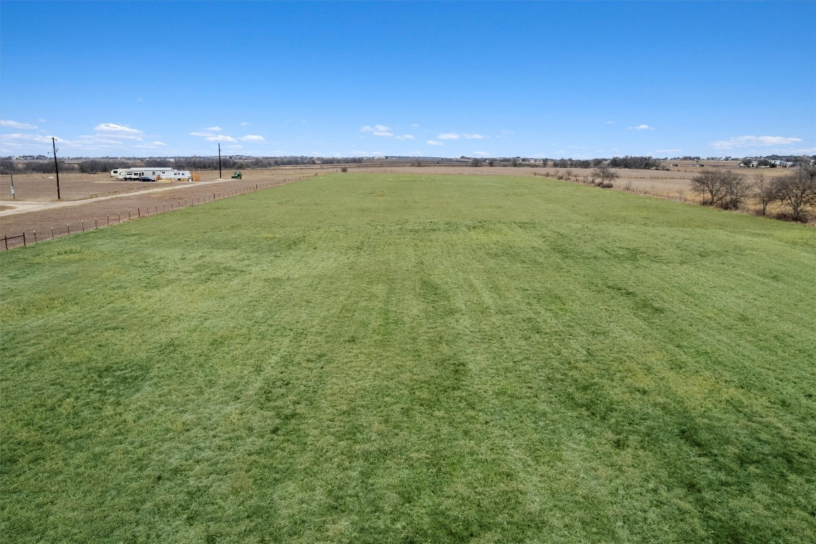 365 County Road 153 Georgetown, TX 78626 - Photo 10 of 35 a view of an ocean and city