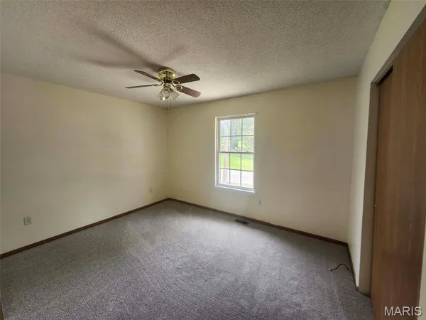 $240,000 | 1204 Riverview Drive, Elsberry, MO 63343