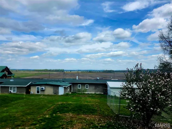 $240,000 | 1204 Riverview Drive, Elsberry, MO 63343