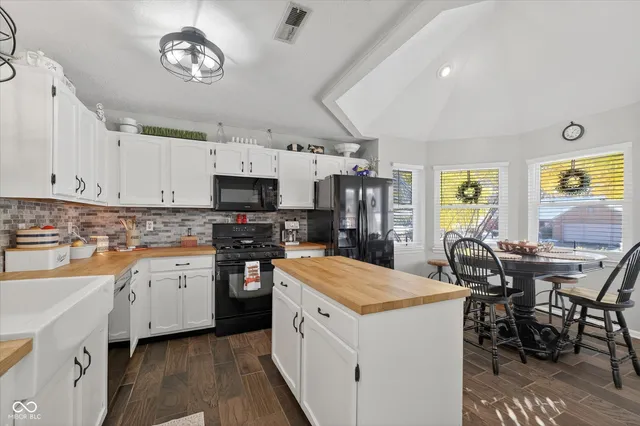 $334,900 | 12428 Winding Creek Lane, Indianapolis, IN 46236