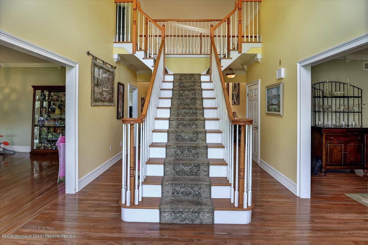 39 Mill Pond Road Jackson, NJ 08527 - Photo 3 of 35 03-Foyer