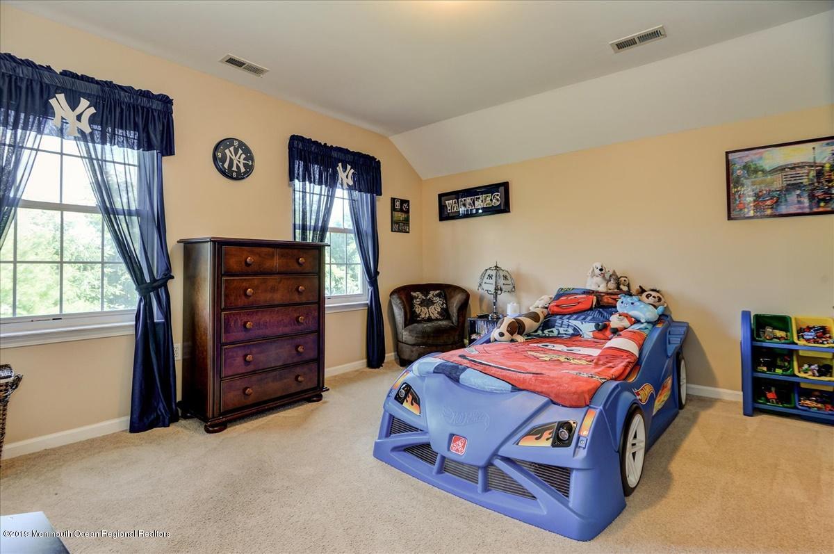 39 Mill Pond Road Jackson, NJ 08527 - Photo 23 of 35 23-Bedroom