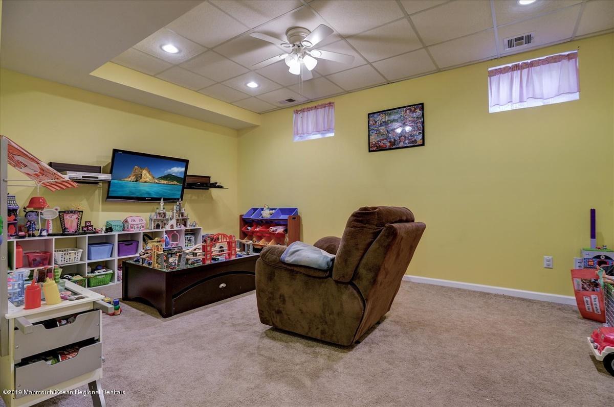 39 Mill Pond Road Jackson, NJ 08527 - Photo 26 of 35 26-Finished Lower