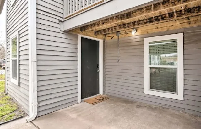 a view of a house with a garage