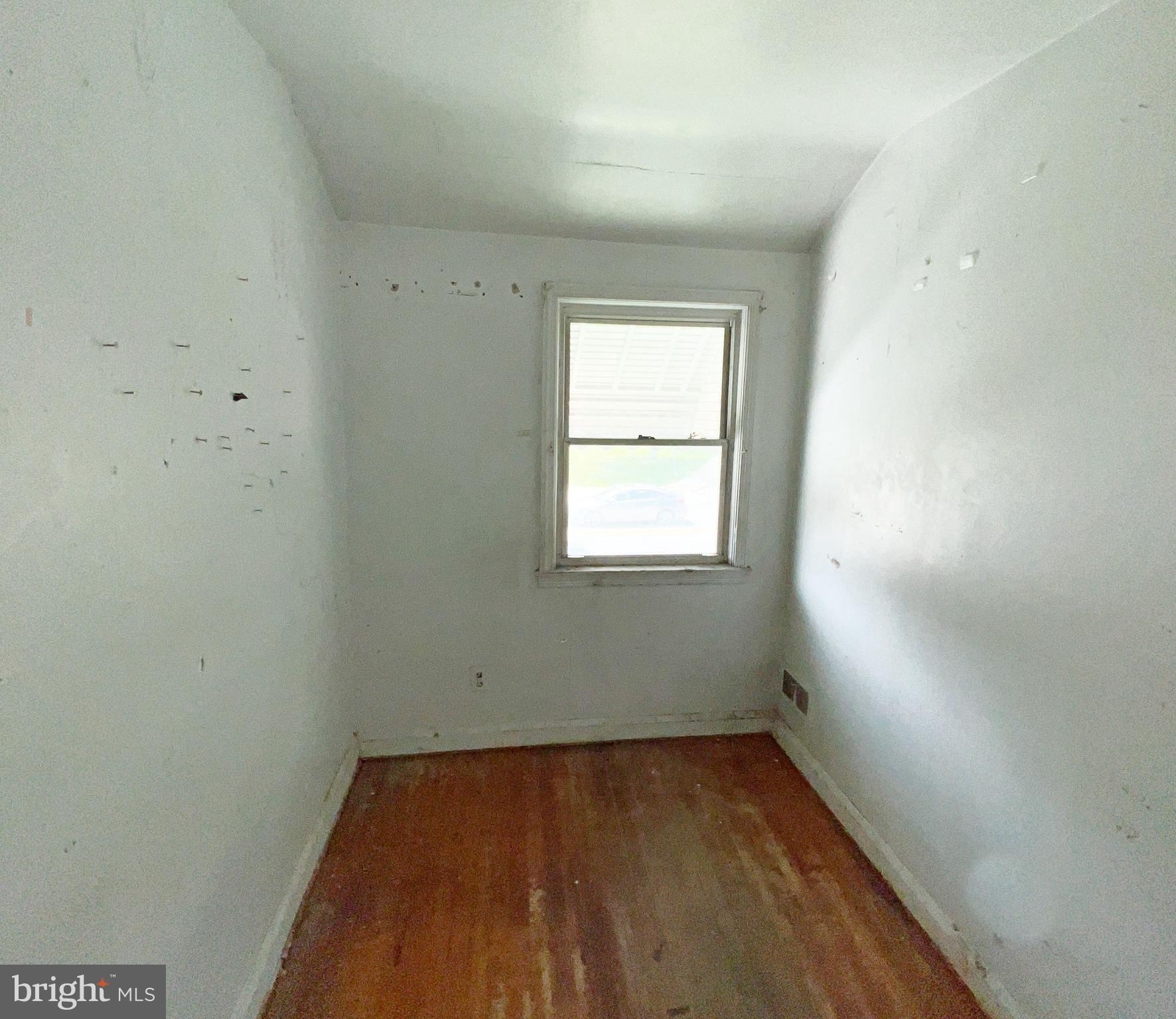 420 Stemmers Run Road Baltimore, MD 21221 - Photo 12 of 13 Interior