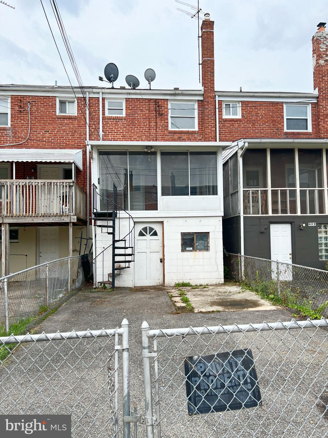 420 Stemmers Run Road Baltimore, MD 21221 - Photo 4 of 13 Rear