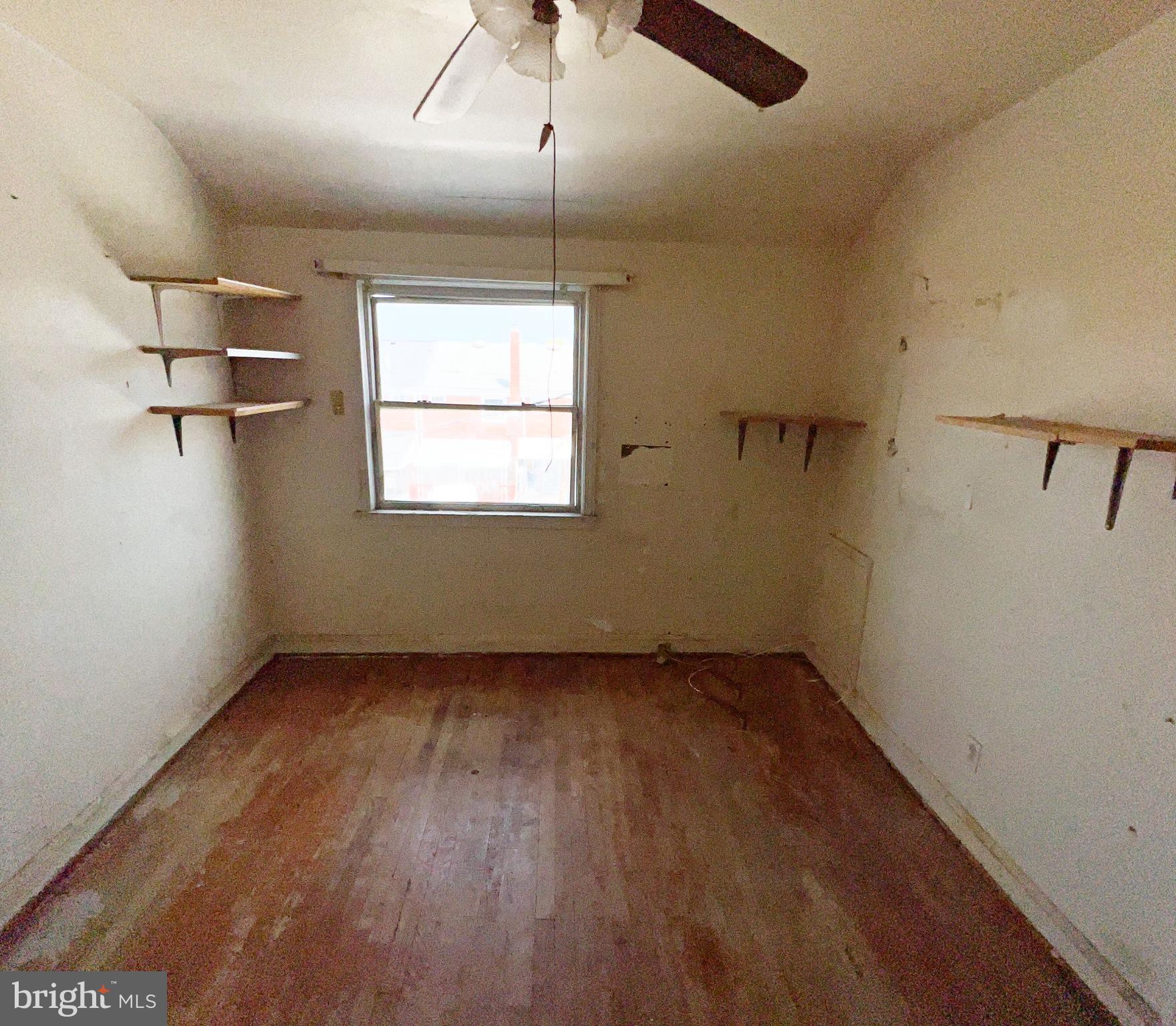 420 Stemmers Run Road Baltimore, MD 21221 - Photo 9 of 13 Interior