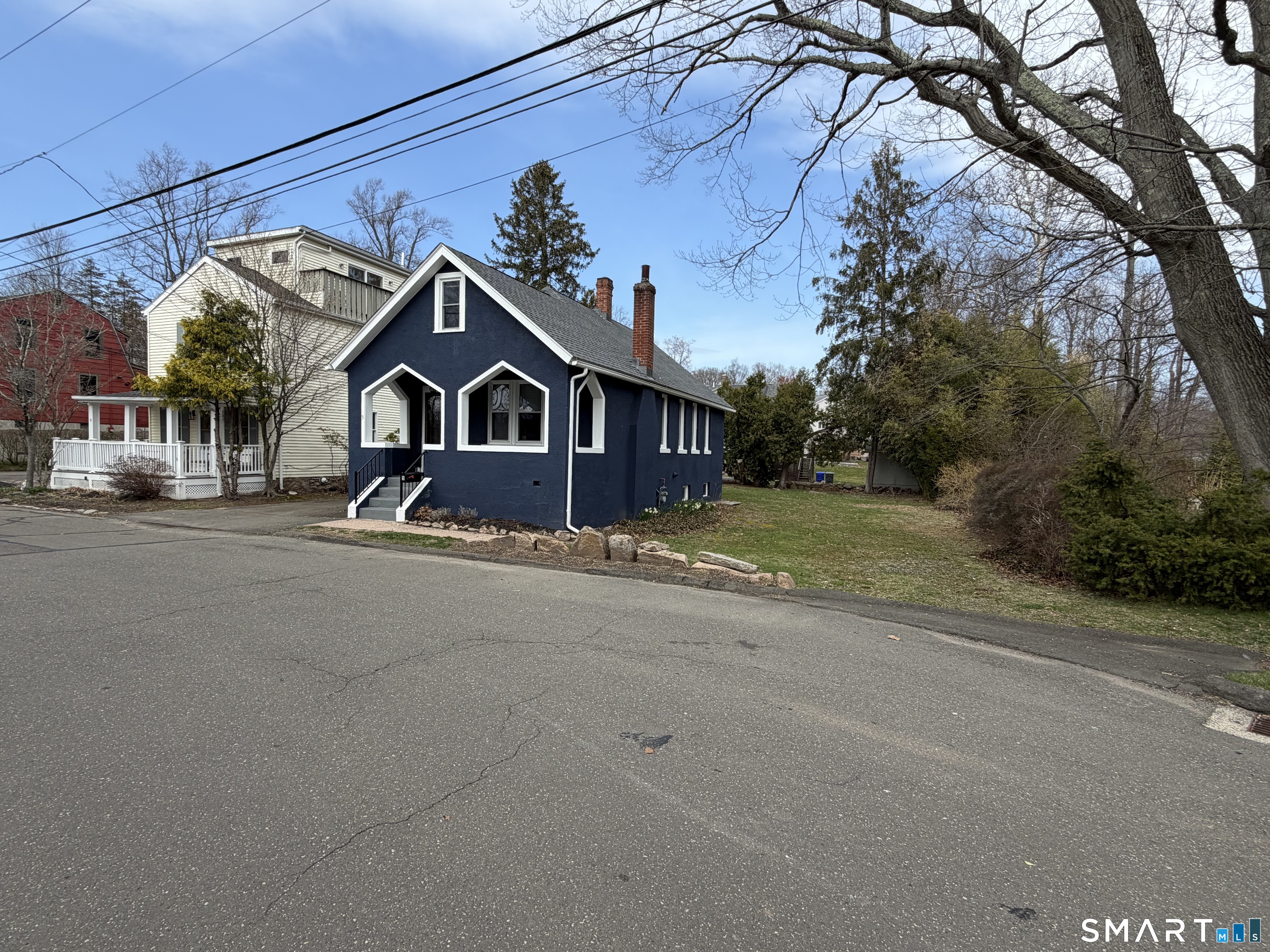 5 Westwood Road Branford, CT 06405 - Photo 2 of 20