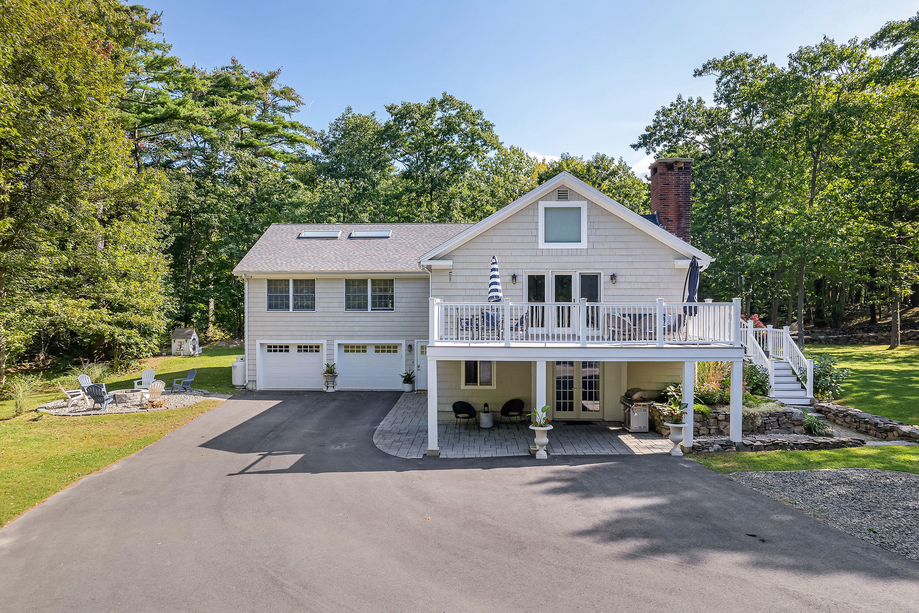 510 Shore Road York, ME 03902 - Photo 1 of 57 Exterior Front