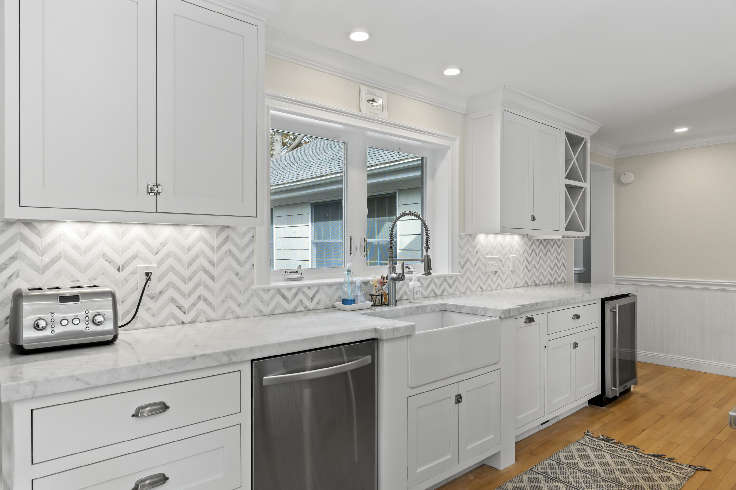 510 Shore Road York, ME 03902 - Photo 12 of 57 Kitchen