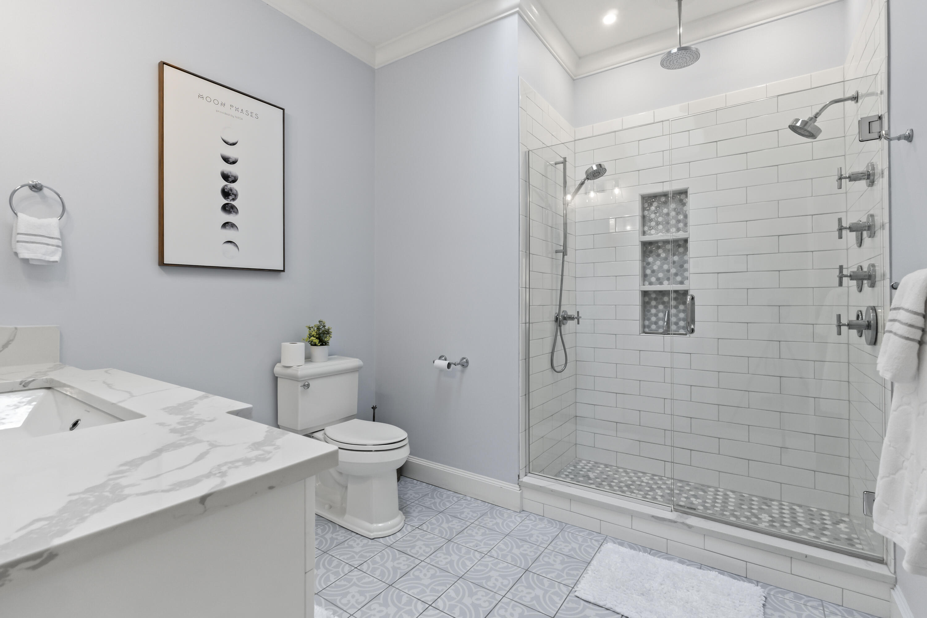 510 Shore Road York, ME 03902 - Photo 29 of 57 Primary Bathroom