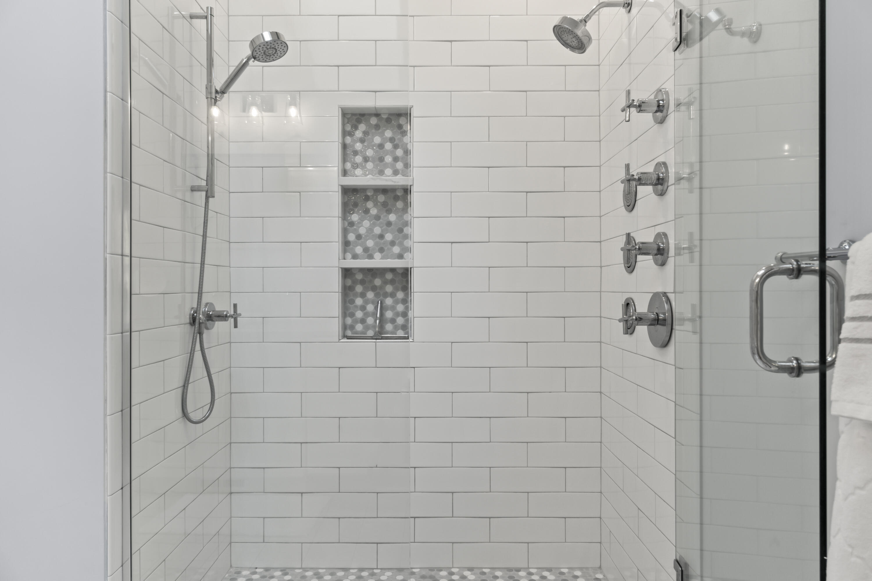 510 Shore Road York, ME 03902 - Photo 30 of 57 Primary Bathroom