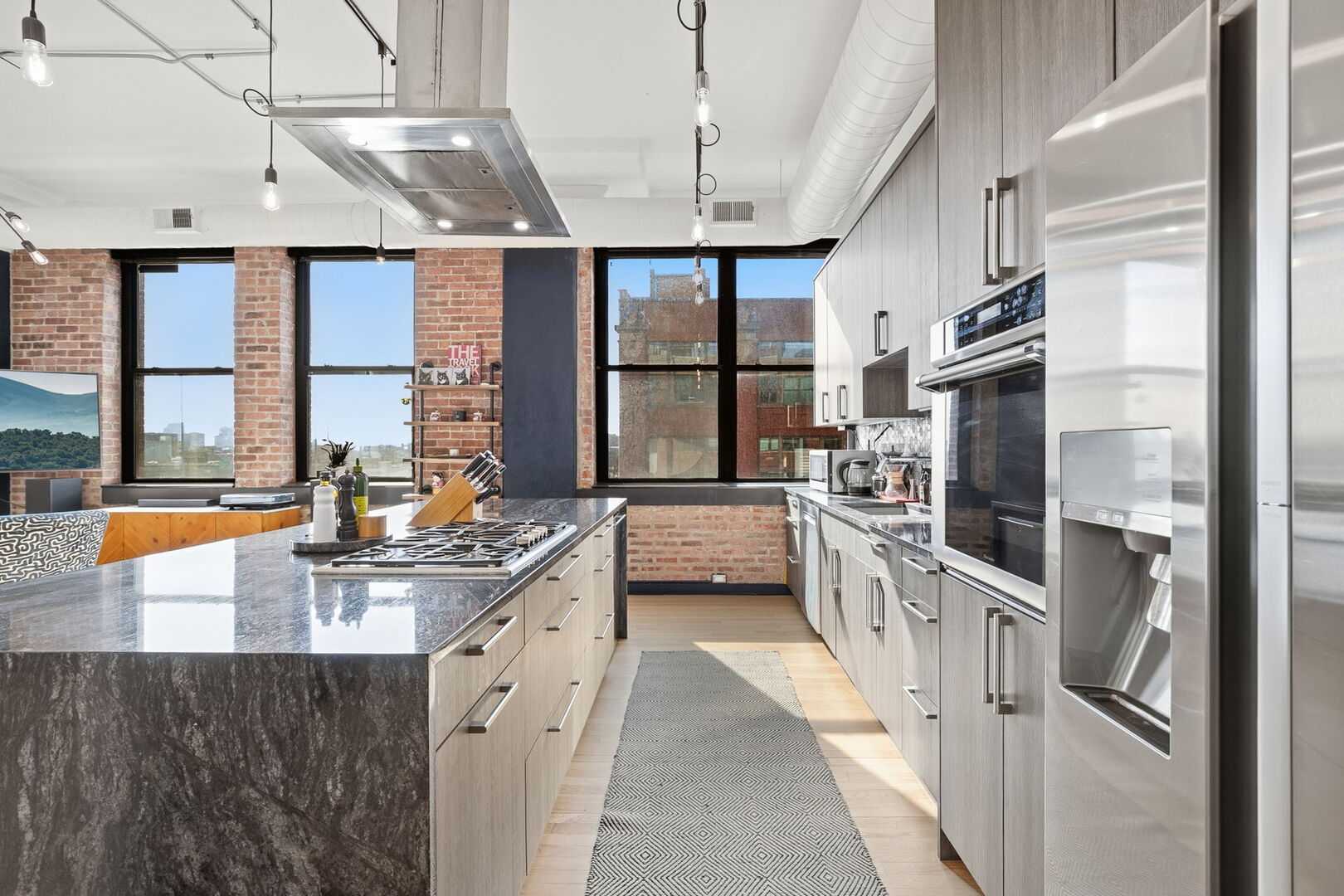 812 West Van Buren Street, Unit 5A Chicago, IL 60607 - Photo 9 of 29