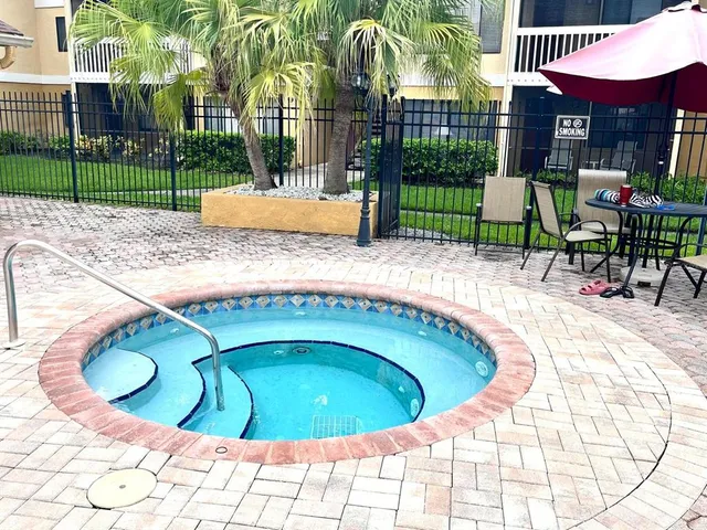 $1,625 | 1550 South Belcher Road, Unit 524, Clearwater, FL 33764