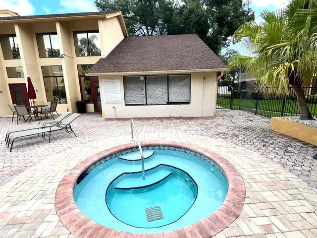 $1,625 | 1550 South Belcher Road, Unit 524, Clearwater, FL 33764