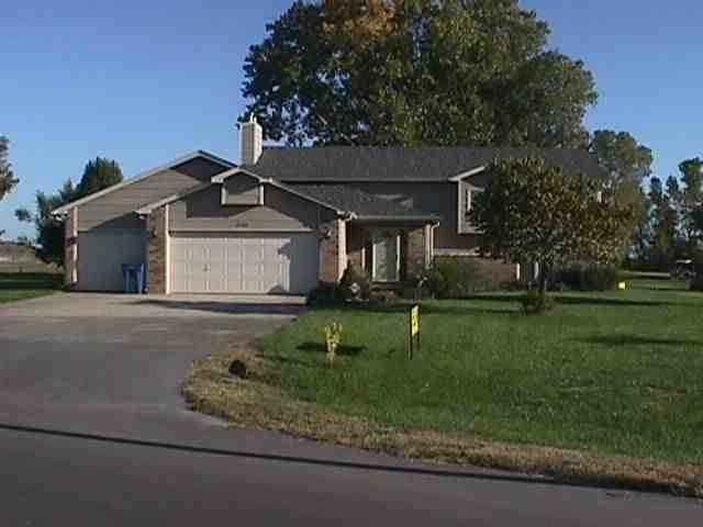 2133 E Pine Wichita, KS 67216 - Photo 1 of 1