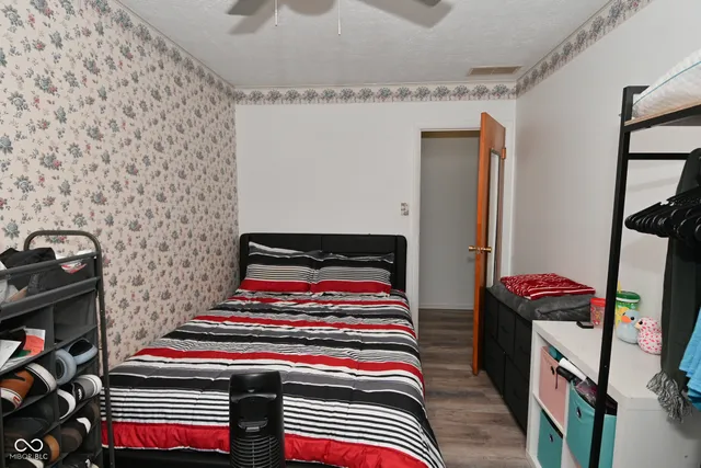 $299,900 | 2517 Lawrence Avenue, Indianapolis, IN 46227