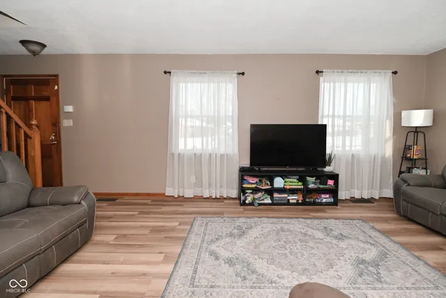 $299,900 | 2517 Lawrence Avenue, Indianapolis, IN 46227