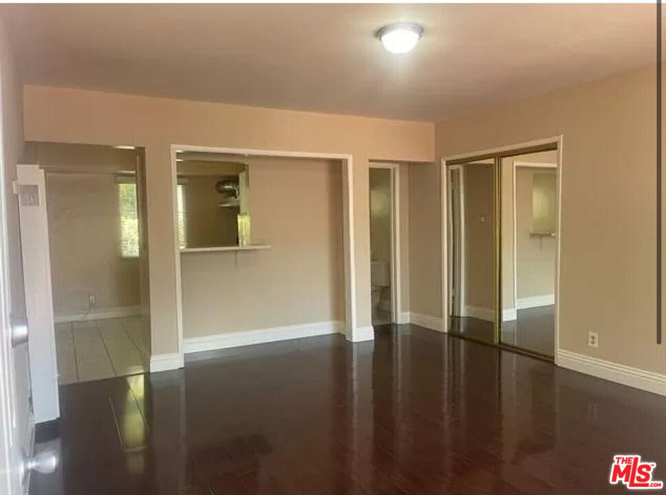 10926 Hortense Street North Hollywood, CA 91602 - Photo 5 of 8