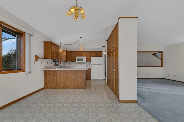 $414,900 | 302 North Hickory Street, Royalton, MN 56373