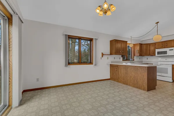 $414,900 | 302 North Hickory Street, Royalton, MN 56373