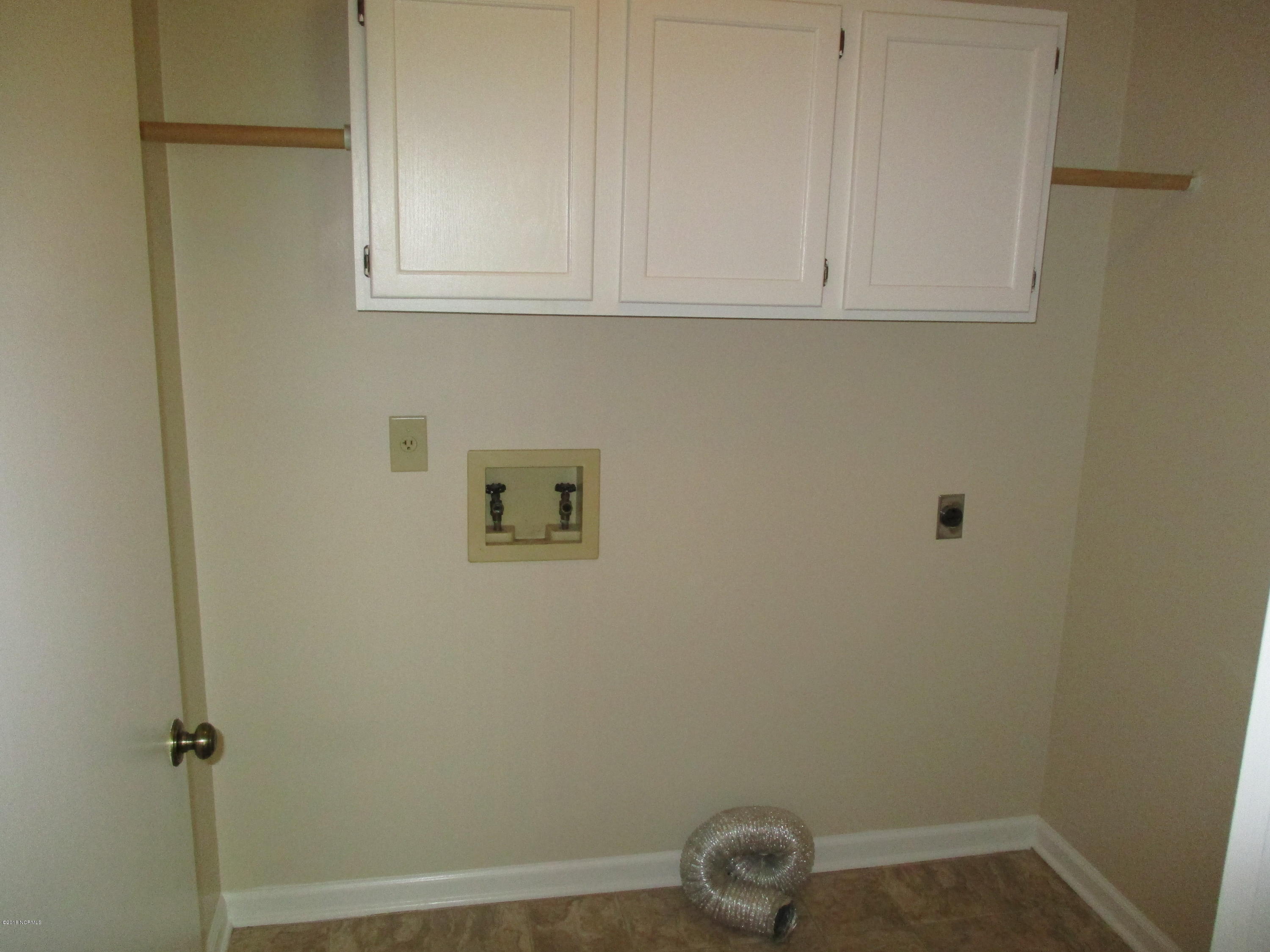124 Raintree Circle Jacksonville, NC 28540 - Photo 12 of 26 IMG_0861