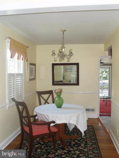 26 Cedar Knoll Road Cockeysville, MD 21030 - Photo 9 of 15 Dining Area
