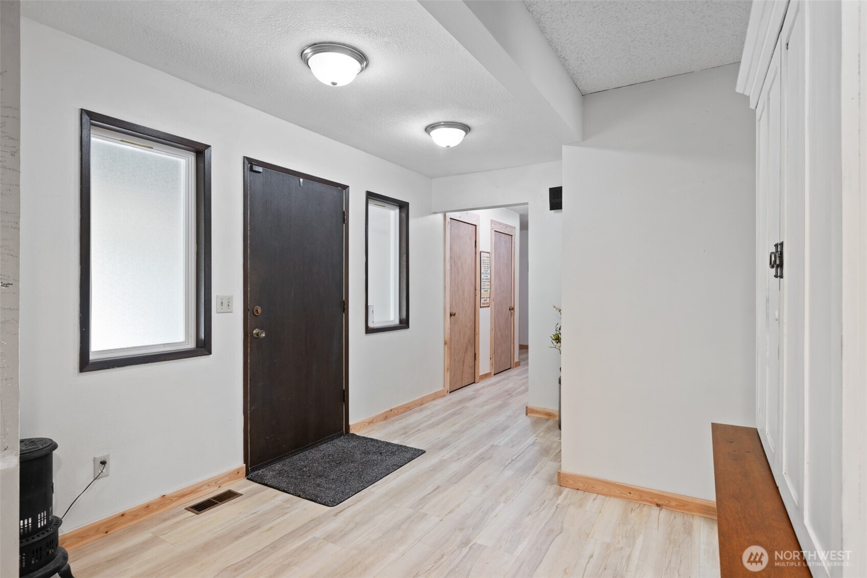 533 Hulse Road Port Angeles, WA 98362 - Photo 12 of 40 Gallery Image 12