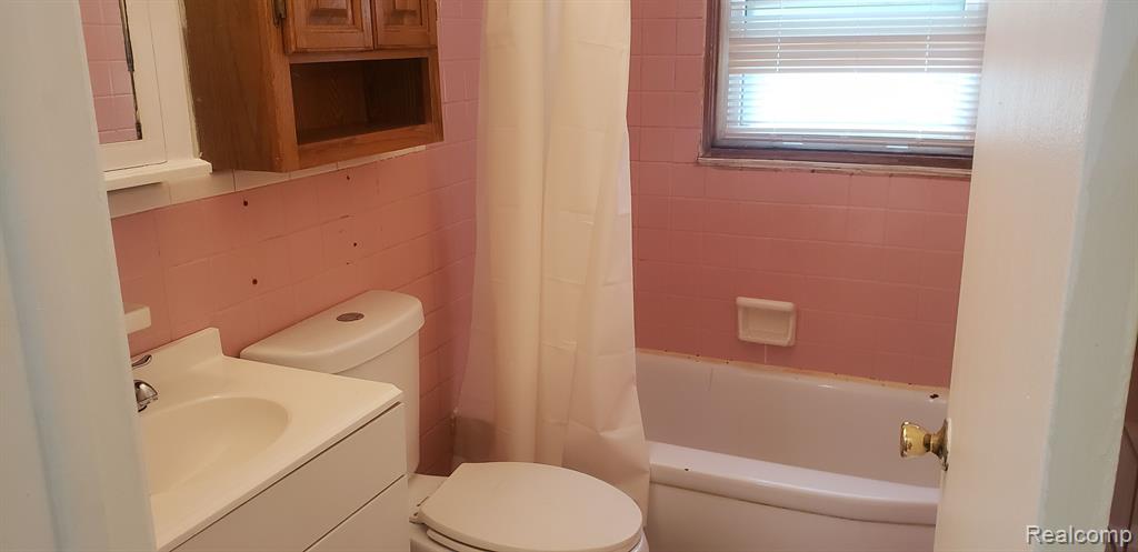 19903 Lahser Road Detroit, MI 48219 - Photo 12 of 18