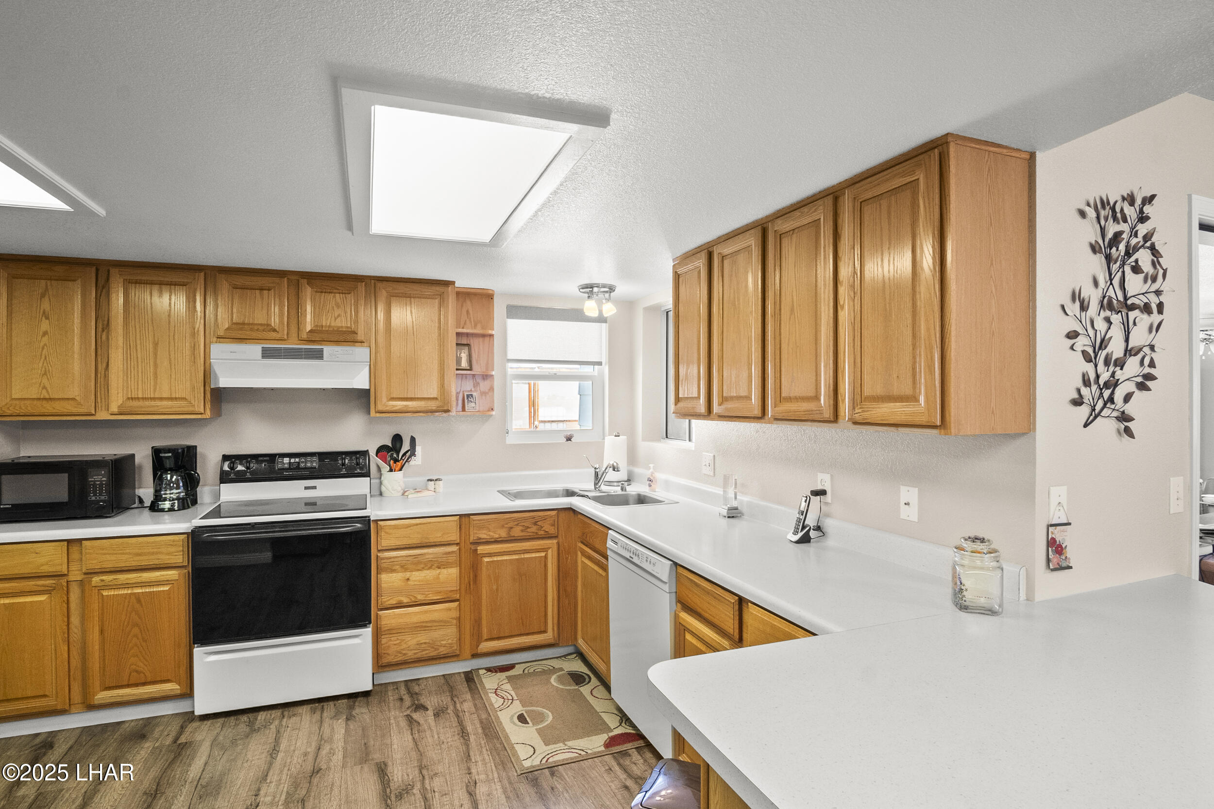 3565 Adobe Road Golden Valley, AZ 86413 - Photo 11 of 33 11_dsc08533