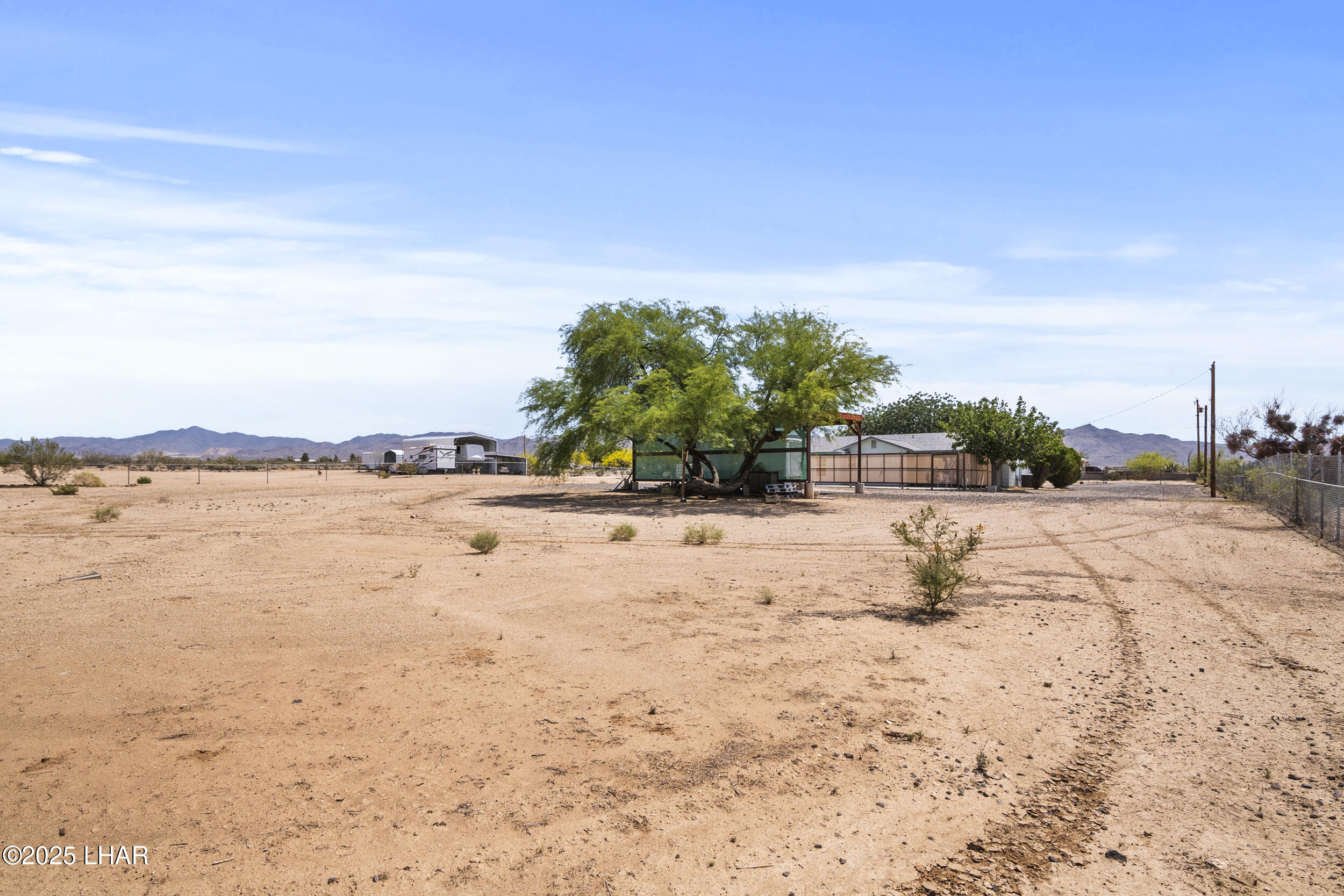 3565 Adobe Road Golden Valley, AZ 86413 - Photo 29 of 33 31_dsc08610