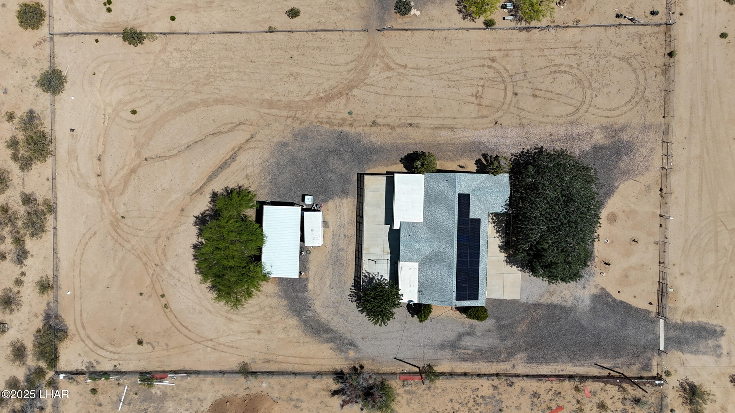 3565 Adobe Road Golden Valley, AZ 86413 - Photo 30 of 33 32_front ext-354