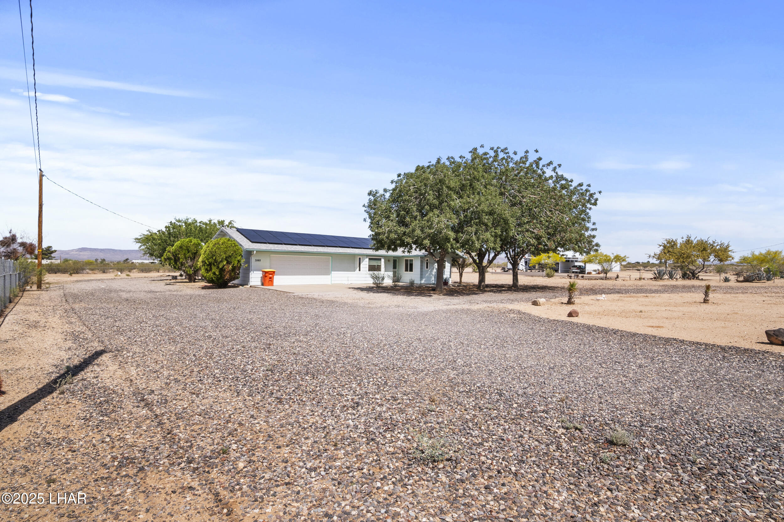 3565 Adobe Road Golden Valley, AZ 86413 - Photo 3 of 33 3_dsc08595