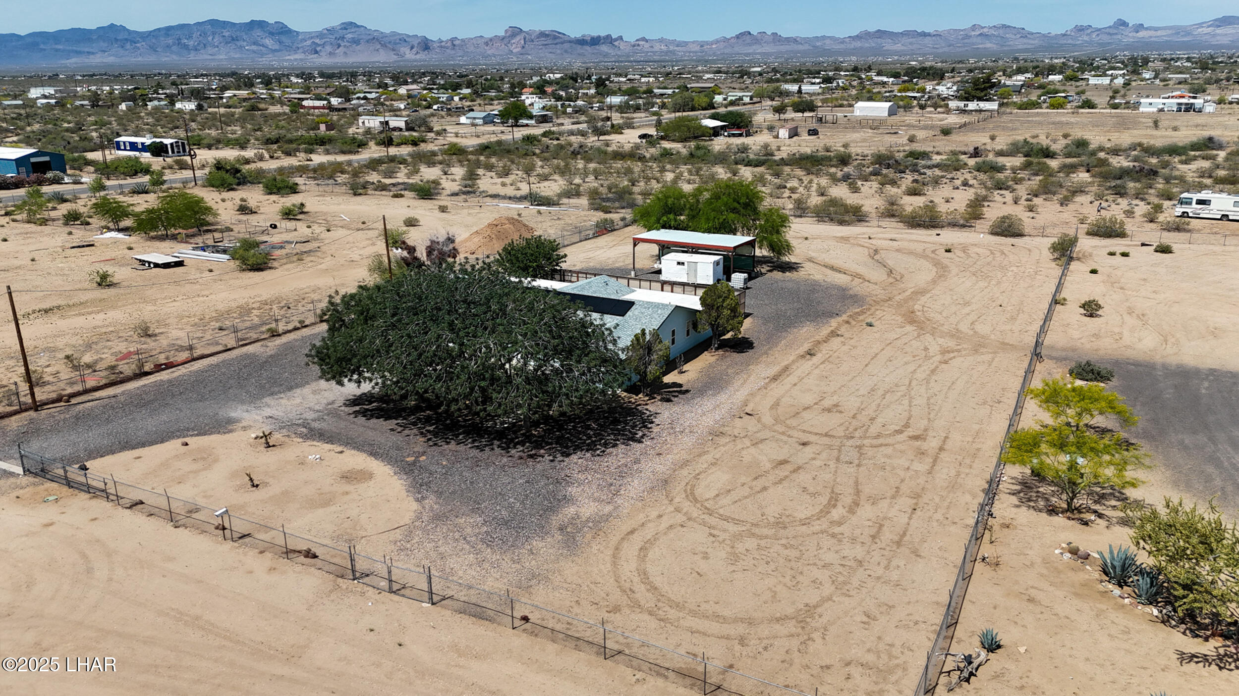 3565 Adobe Road Golden Valley, AZ 86413 - Photo 33 of 33 35_front ext-357