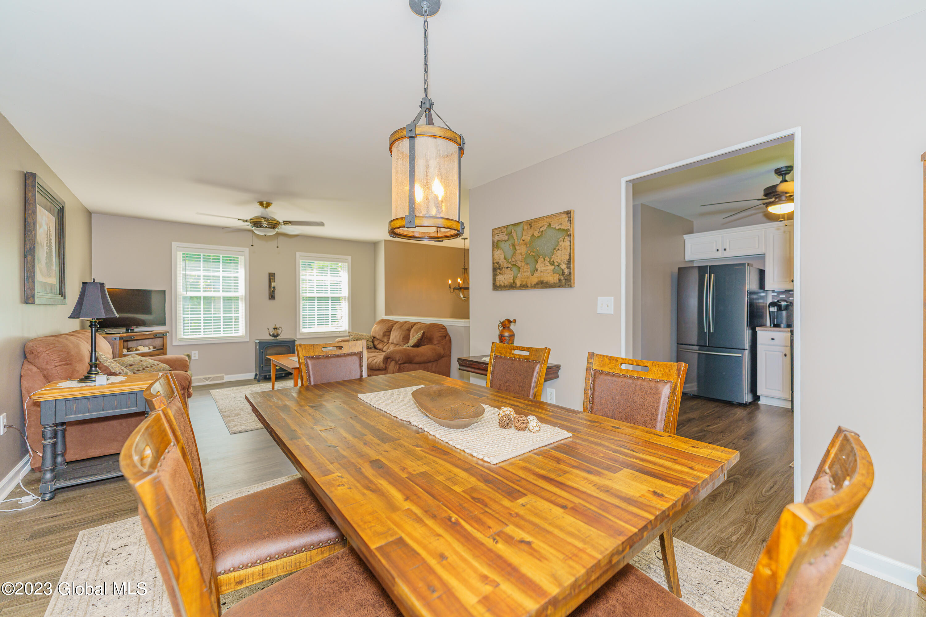 408 New Karner Road Colonie, NY 12205 - Photo 11 of 44 3 Diningroom 3